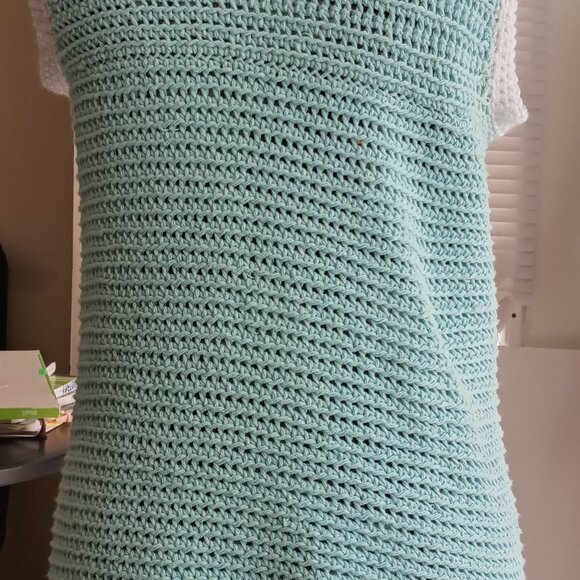 ADULT DRESS TOP  (X-LGE). - Picture 3 of 3